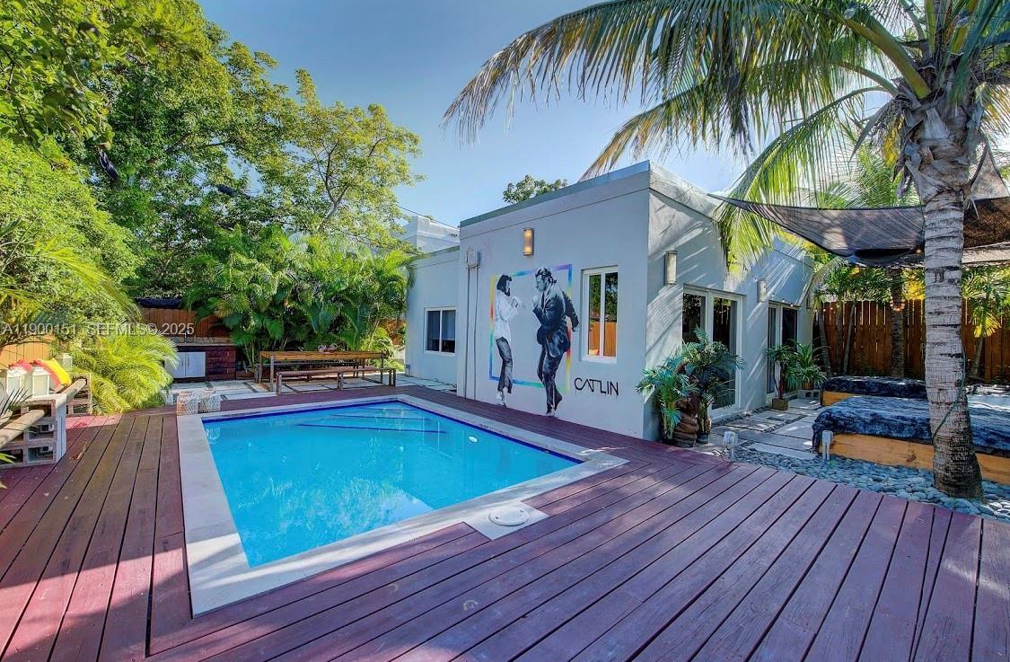 Foto principal - 524 NW 35th St