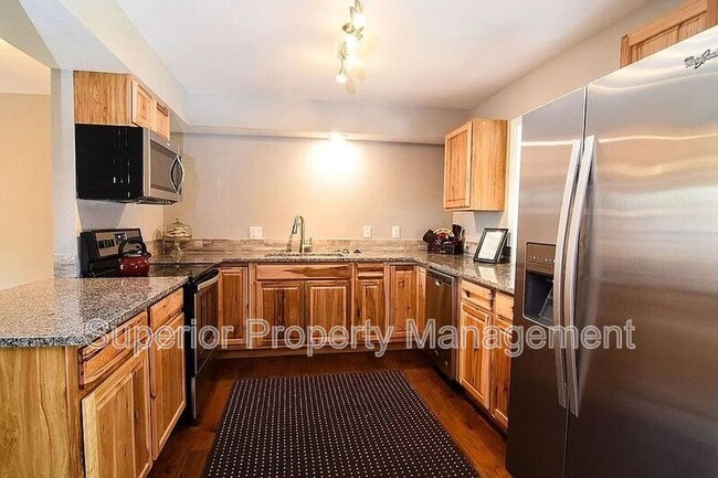 Building Photo - 124 Eldorado Ct