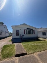 Building Photo - 1008 Allens Ln