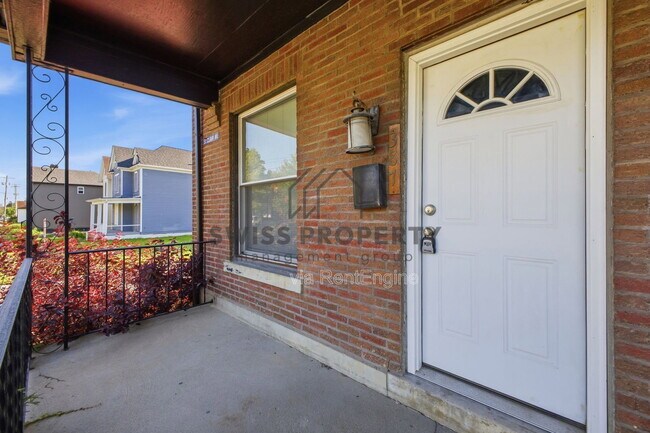 Foto del edificio - 391 St Clair Ave