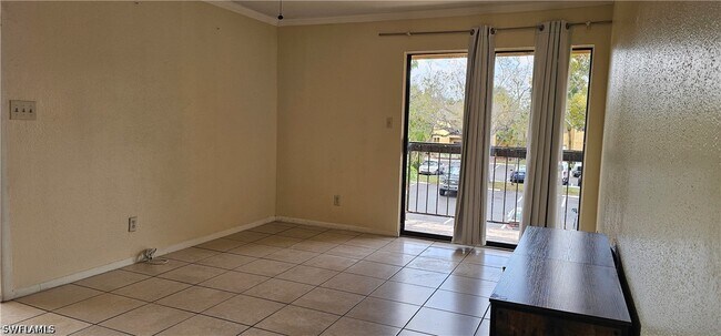 Foto del edificio - 2865 Winkler Ave