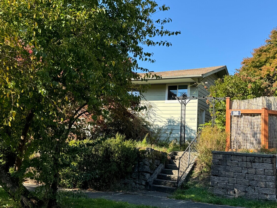 Front Entrance - 2646 NW 64th St