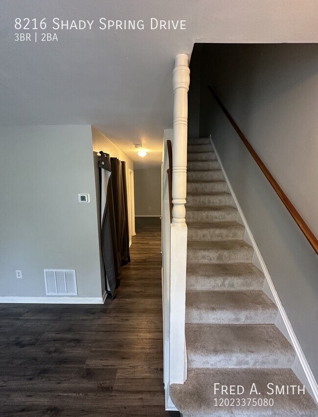 Building Photo - 8216 Shady Spring Dr
