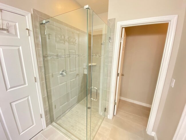 Building Photo - 3Bdrm 2.5 Bath 2-Car garage ---- Tapestry ...