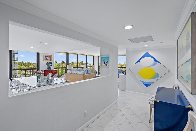 Building Photo - 3390 S Ocean Blvd