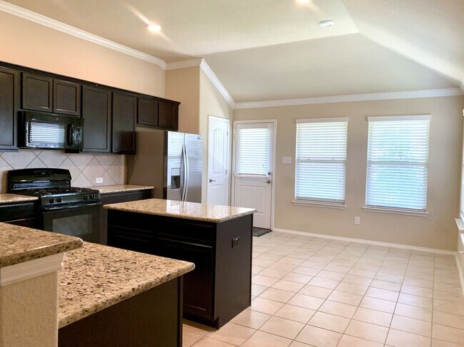 Building Photo - 1300 Foxglove Ln