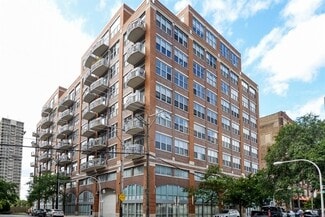 Building Photo - 933 W Van Buren St