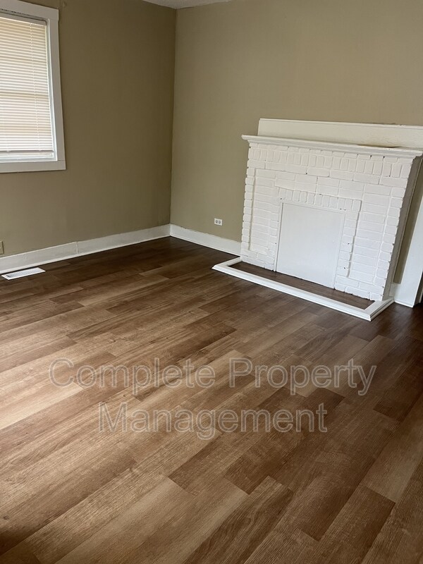 Foto del edificio - 4341 44th Ave N