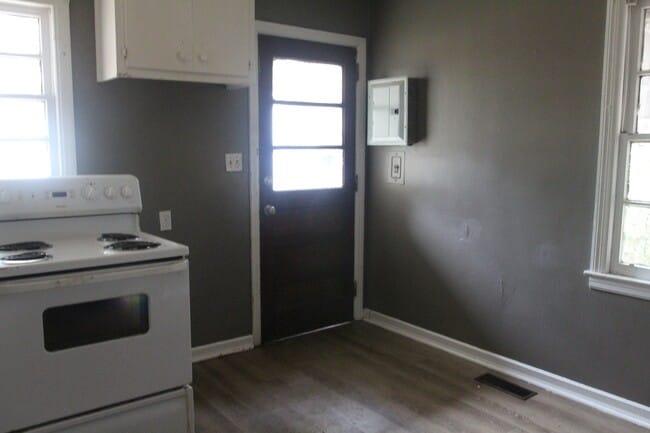 Building Photo - 1509 Avalon Ave