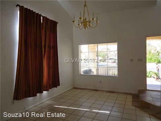 Foto del edificio - 3 br, 3 bath House - 9514 Observer St.