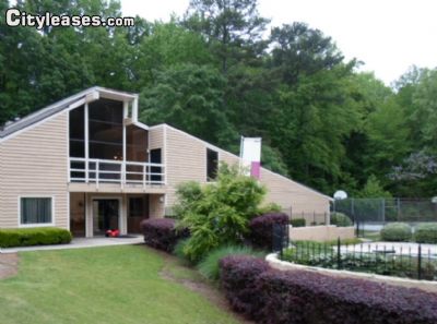 Primary Photo - 3379 Flat Shoals Rd