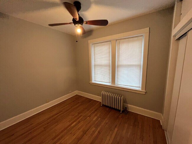 Foto del edificio - 4814 W Hutchinson St