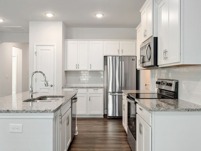 Building Photo - 4512 Grove Manor Dr