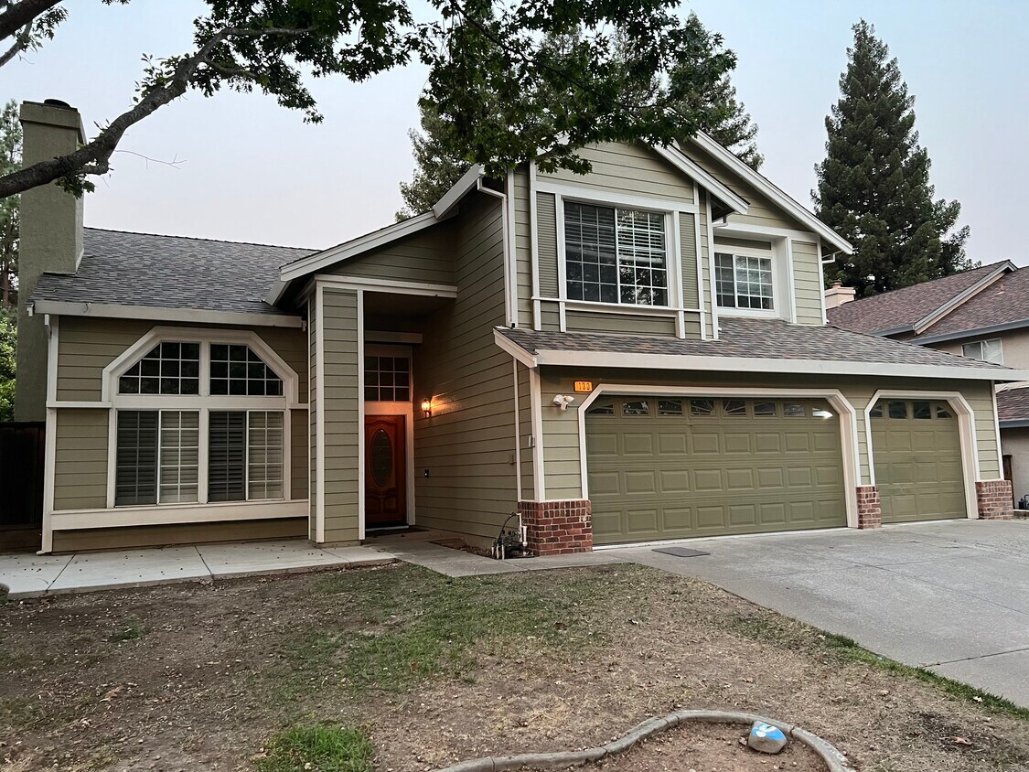 130 Bayline Cir, Folsom, CA 95630 House for Rent in Folsom, CA
