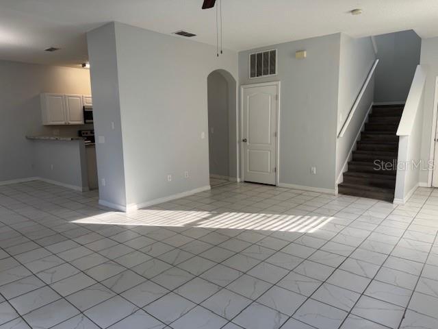 Building Photo - 1803 Royal Ridge Dr