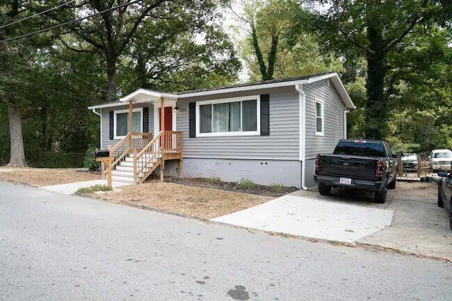 Foto del edificio - 284 Barfield Ave SW