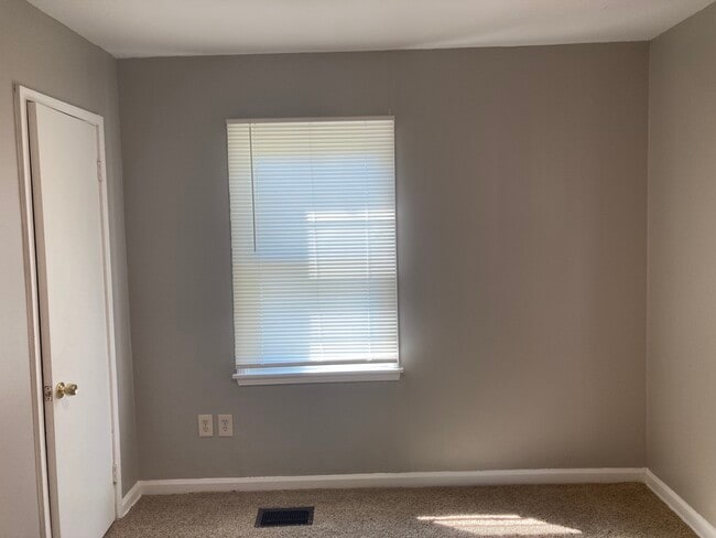 Building Photo - 4322 Merrydale Ave
