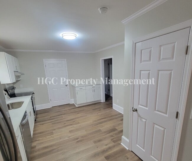 Building Photo - 502 Wooten St