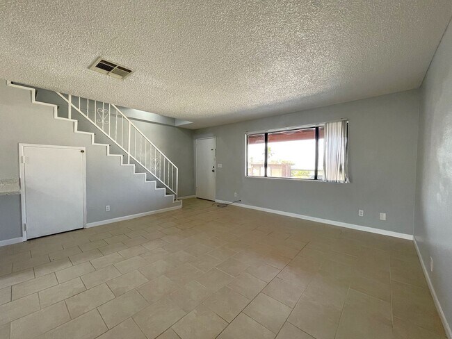 Foto del edificio - AVAILABLE NOW !! 2 Bed 2 Bath Two Story Apartment in Desert Hot Springs! MOVE IN SPECIAL ONE MONT...