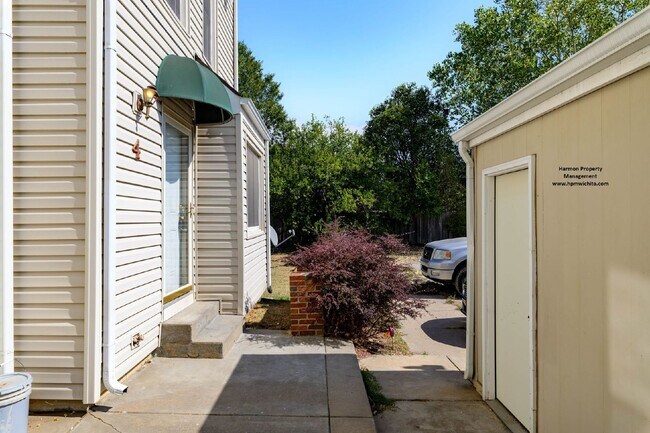 Foto del edificio - 9242 E Funston Ct