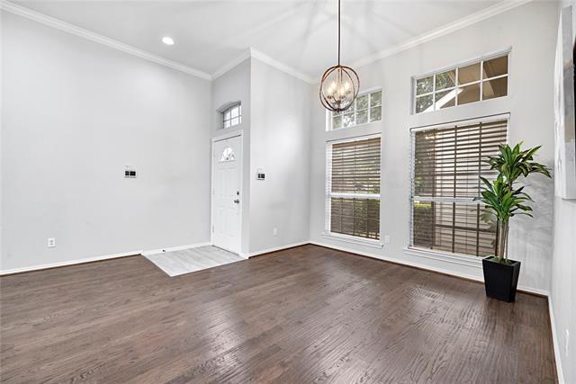 Foto del edificio - 3116 Silver Springs Ln