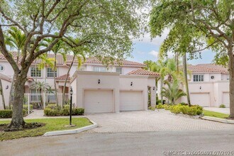 Building Photo - 8050 Aberdeen Dr