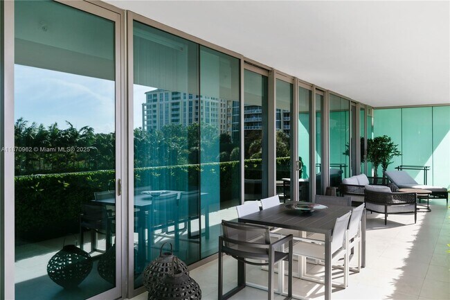 Building Photo - 360 Ocean Dr