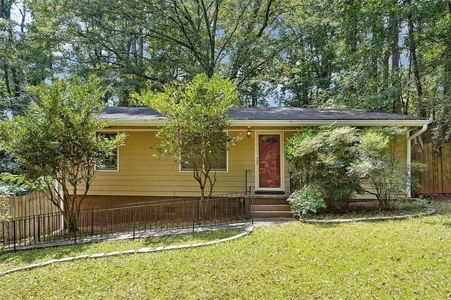 Photo - 3403 Phillips Cir (Decatur, GA) House
