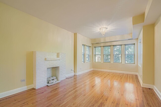 Foto del edificio - 6327 N Francisco Ave