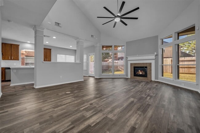 Foto del edificio - 17315 Deep Prairie Dr