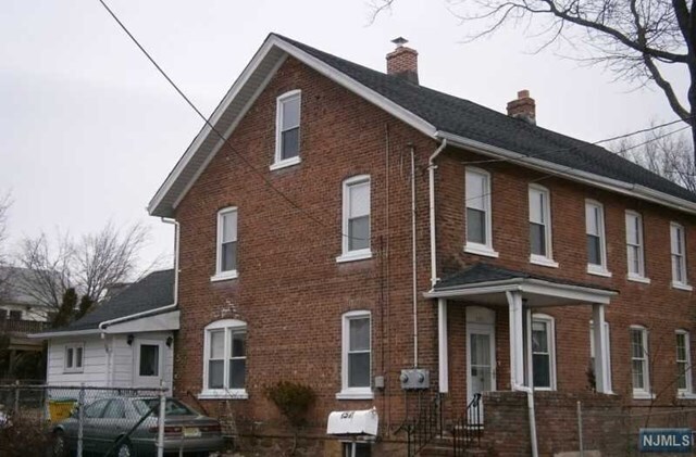 Building Photo - 157 Ford Street