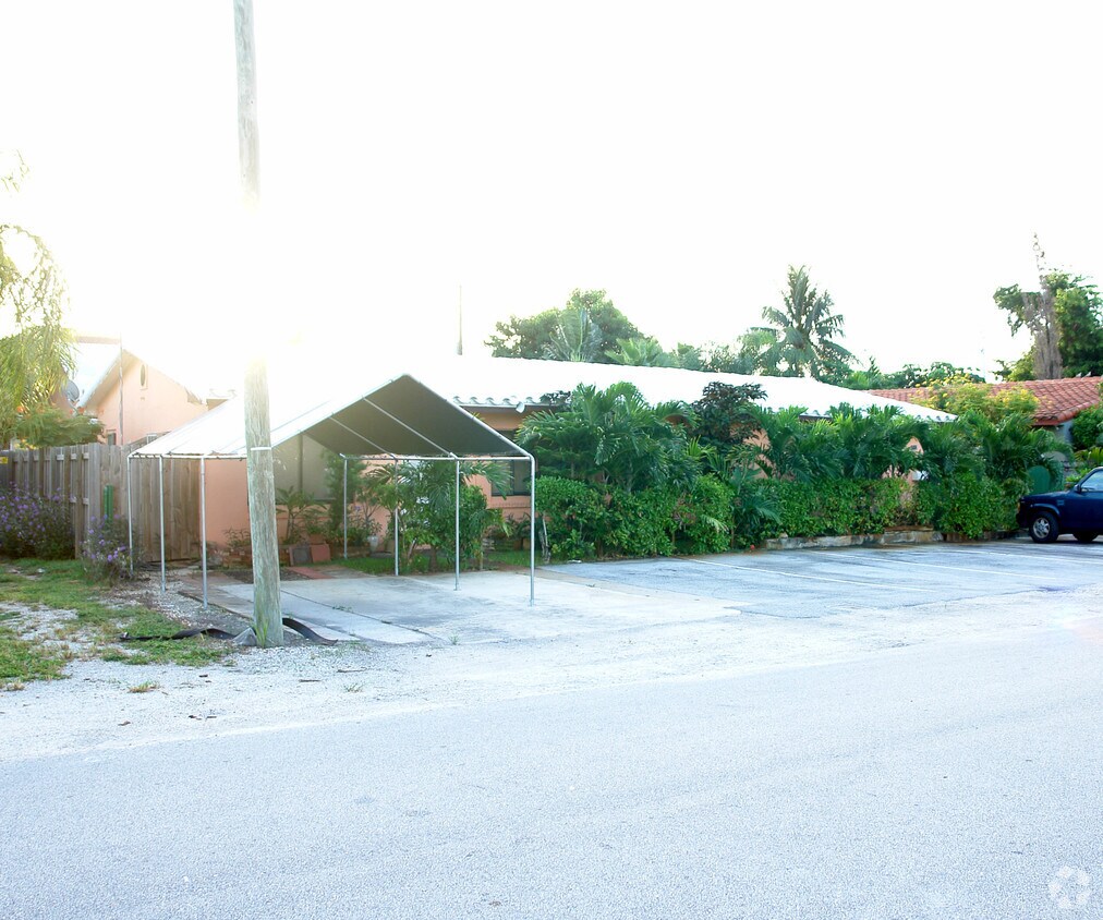 Foto del edificio - 1112 NE 13th Ave