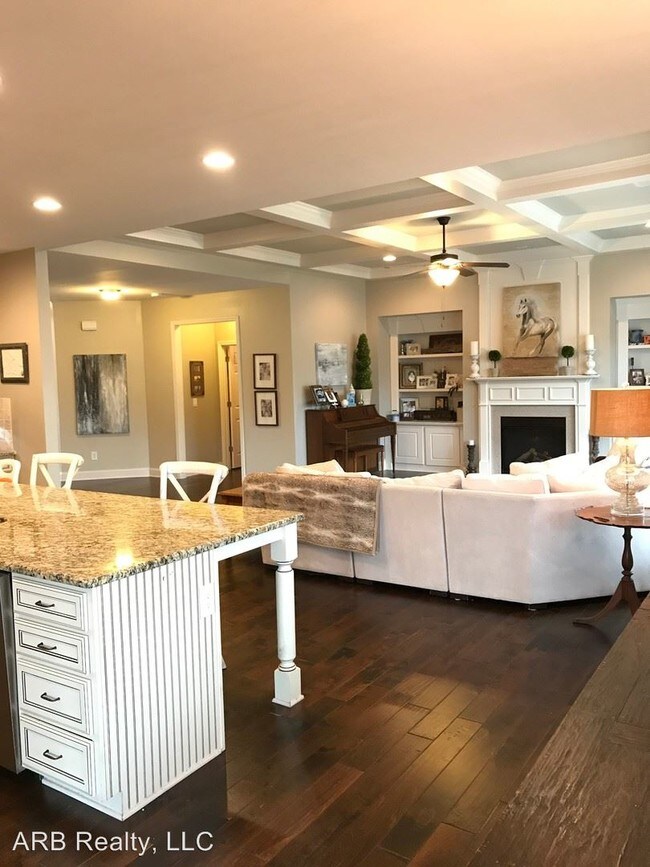 Building Photo - 6 br, 4.5 bath House - 3136 Willow Leaf Dr