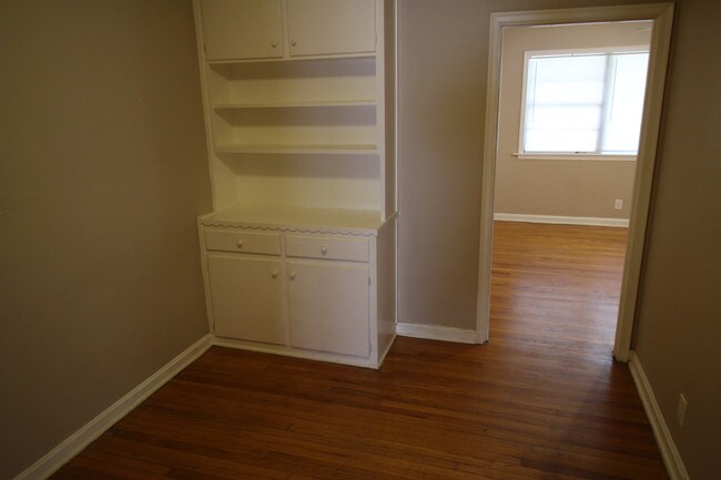 Dining Room - 828 Acosta St