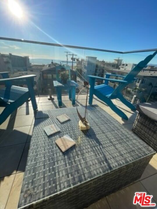 Foto del edificio - 6400 Pacific Ave