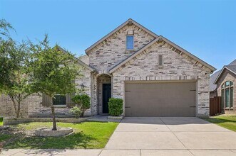 Building Photo - 1506 Calcot Ln
