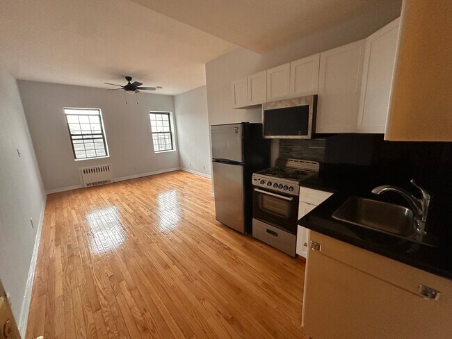 Foto del edificio - 890 W Beech St