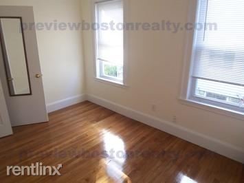Building Photo - 30 Elmira St