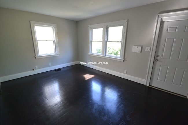 Building Photo - Big 4 bedroom Single Family Home in Cheviot