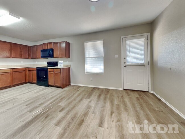 Foto del edificio - 16247 Kentucky Ridge