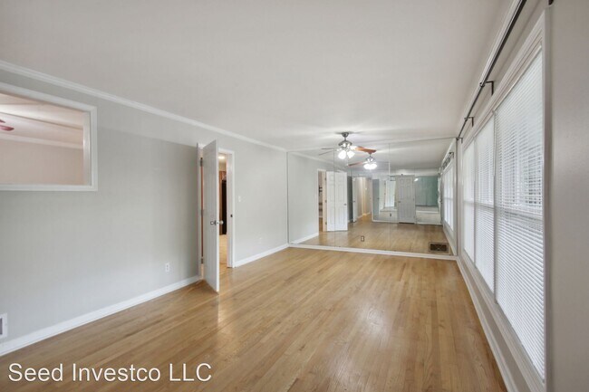 Foto del edificio - 3 br, 2 bath House - 2412 Dawn Drive Unit A