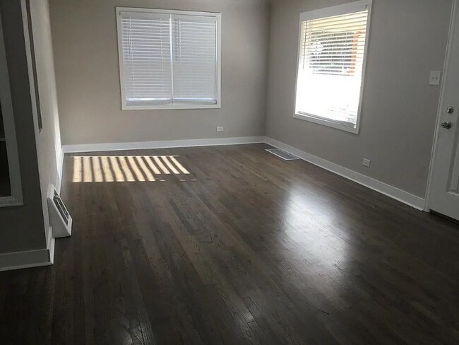 Foto del edificio - 2540 S High St