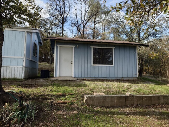 Foto del edificio - Modular Home with Available Pasture