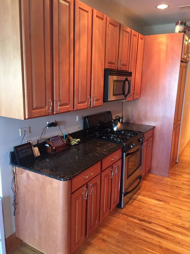 Foto principal - 6234 S Dorchester Ave