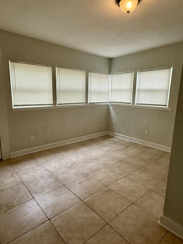 Building Photo - 3 bedroom in Jacksonville FL 32254