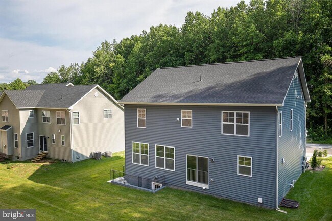 Building Photo - 550 Broadneck Rd