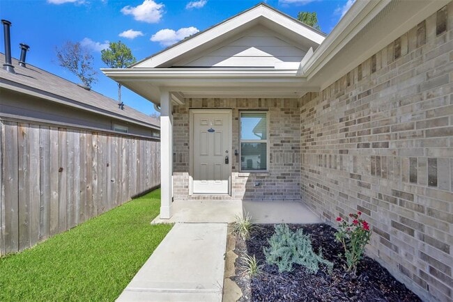 Building Photo - 3795 Solanum Dr