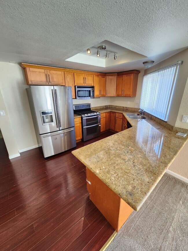 Foto del edificio - 735 Wedgewood Dr