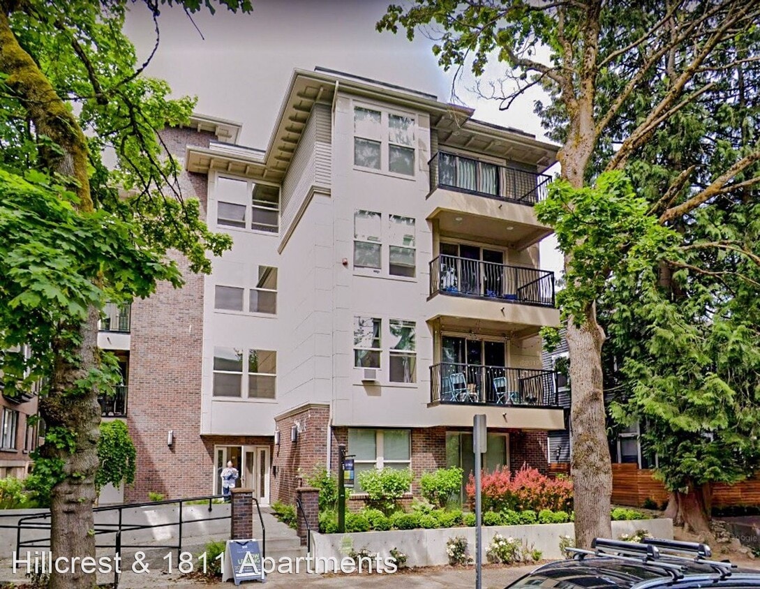 Building Photo - 1811 17th Ave