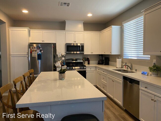 Building Photo - 3 br, 2.5 bath House - 5823 Rustic Prairie...
